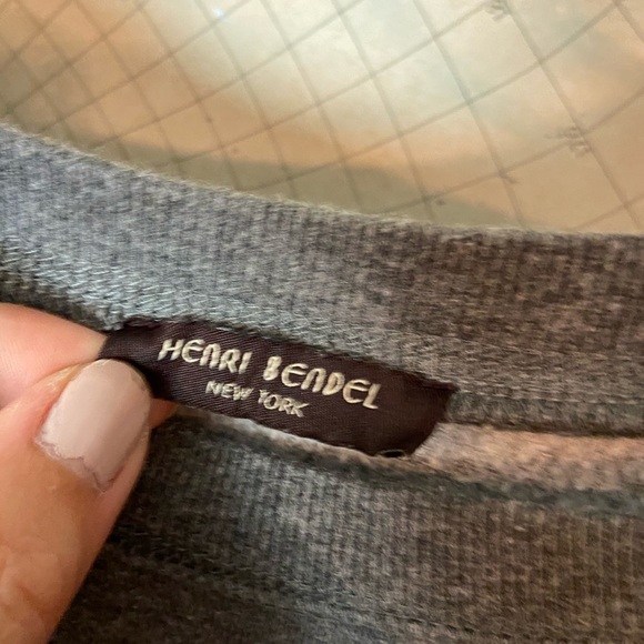 Henri Bendel #bendelgirl sweatshirt - Picture 4 of 10